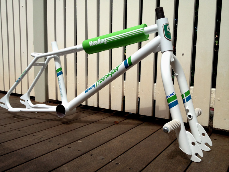 Healing Freestyler build project, fresh powder coat with decals