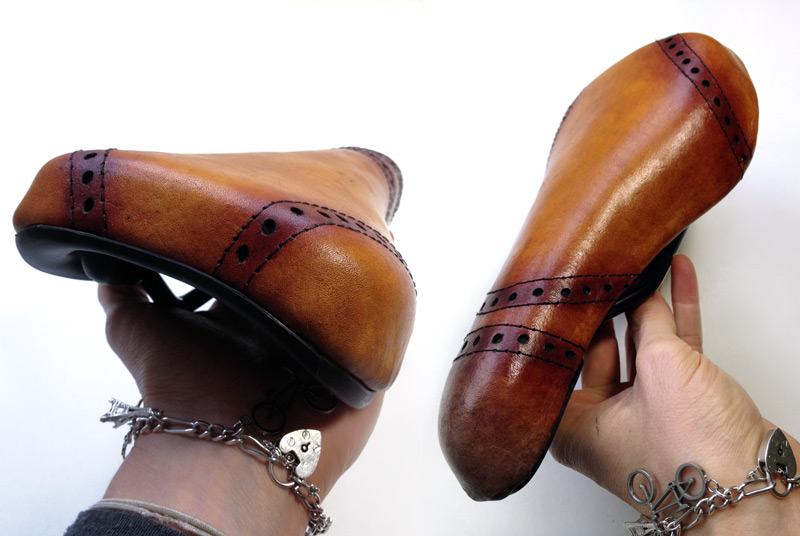 RAWR Custom Pro finished seat 4