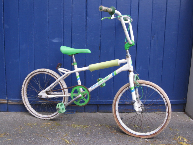 1986 Healing Freestyler survivor BMX — non-looptail version