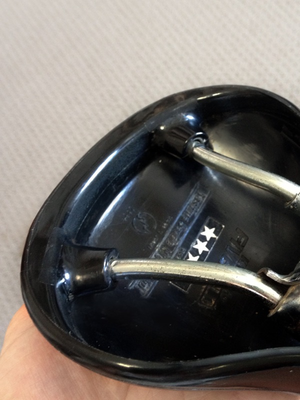 Seat clean and ready for new glue — step 11